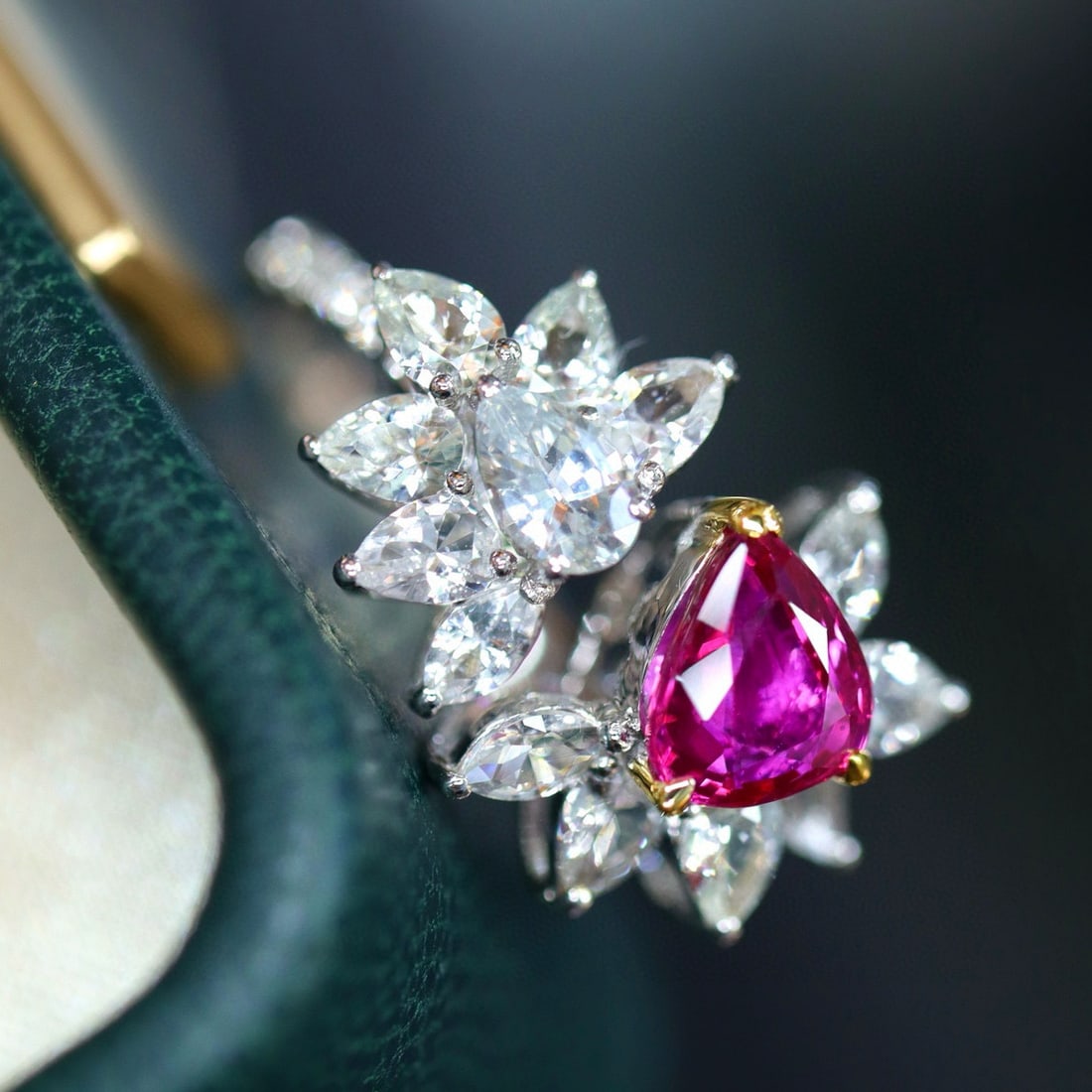 14k Gold 1.11 Ctw Natural Ruby & Diamond Ring - 4