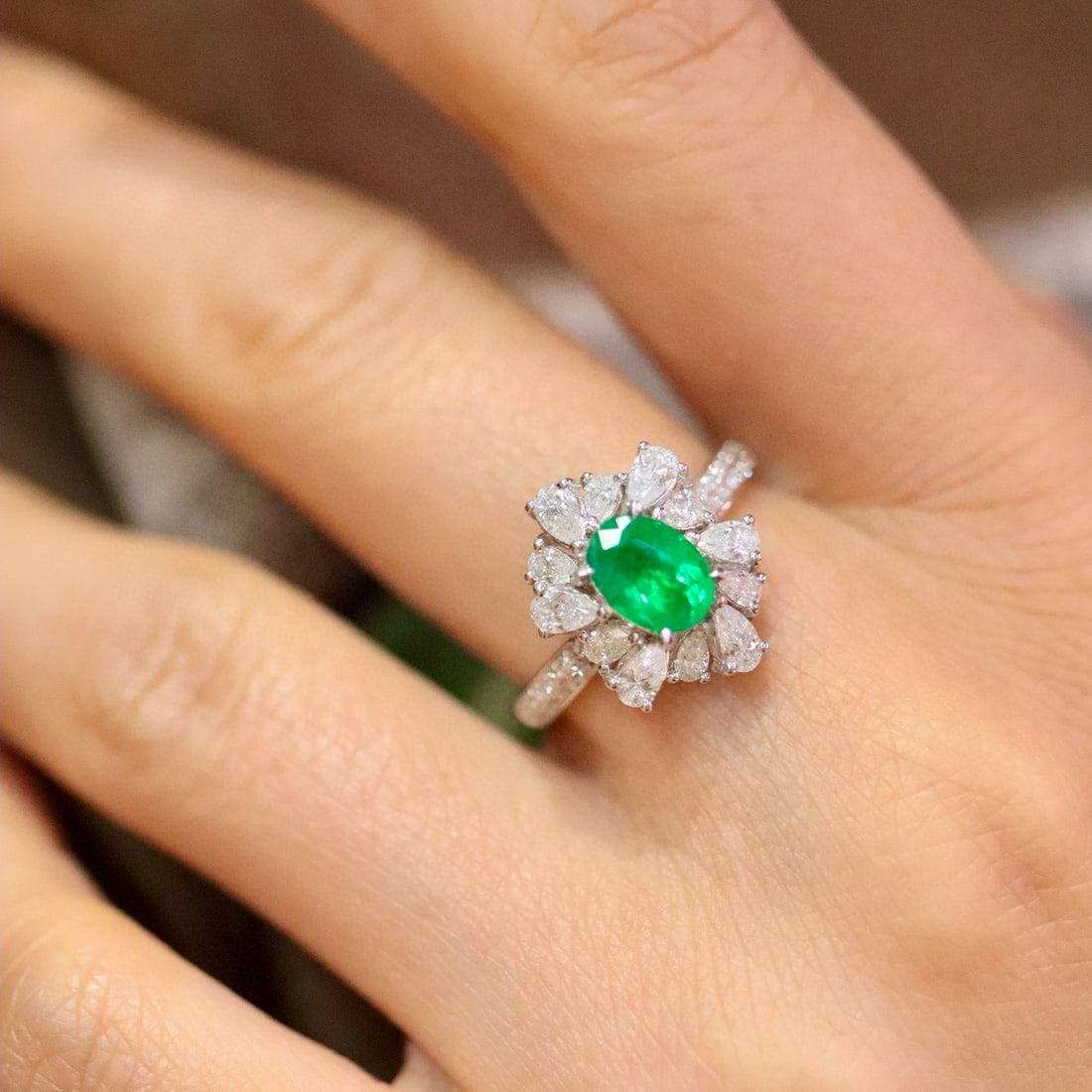 14k Gold 1.78 Ctw Natural Emerald & Diamond Ring - 6