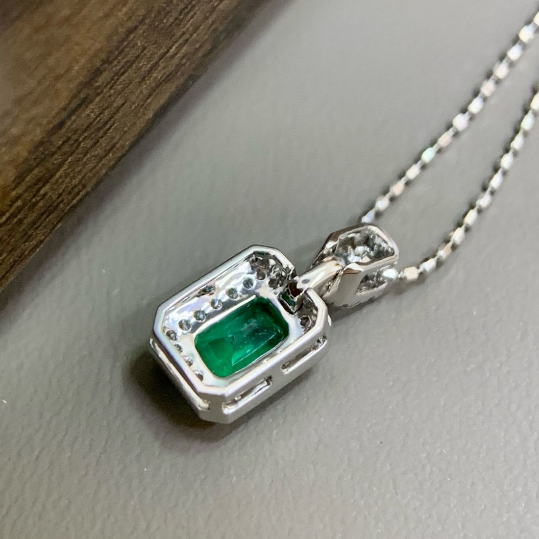 14k Gold 0.74 Ctw Natural Emerald & Diamond Pendant( Without Chain ) - 2
