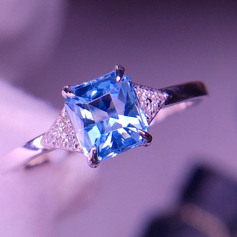 14k Gold 1.3 Ct Natural Aquamarine & Diamond Ring: Ref:231029117 // gold content:14k gold // ring size:7. 25us // // main gemstone:aquamarine // shape:asscher // carat weight:1. 3ct // clarity grade:vs-si // color:blue // treatment:natural // cut