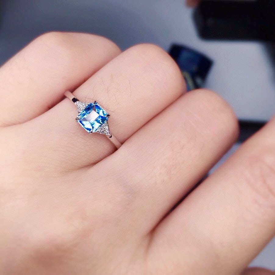 14k Gold 1.3 Ct Natural Aquamarine & Diamond Ring - 3