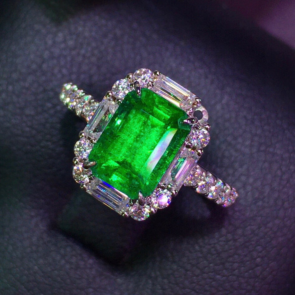 14k Gold 1.56 Ct Natural Emerald & Diamond Ring - 5