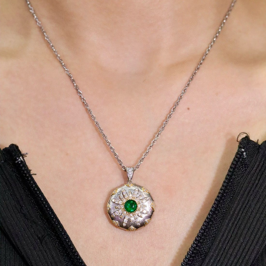 14k Gold 1.10 Ctw Natural Emerald & Diamond Pendant( Without Chain ) - 5