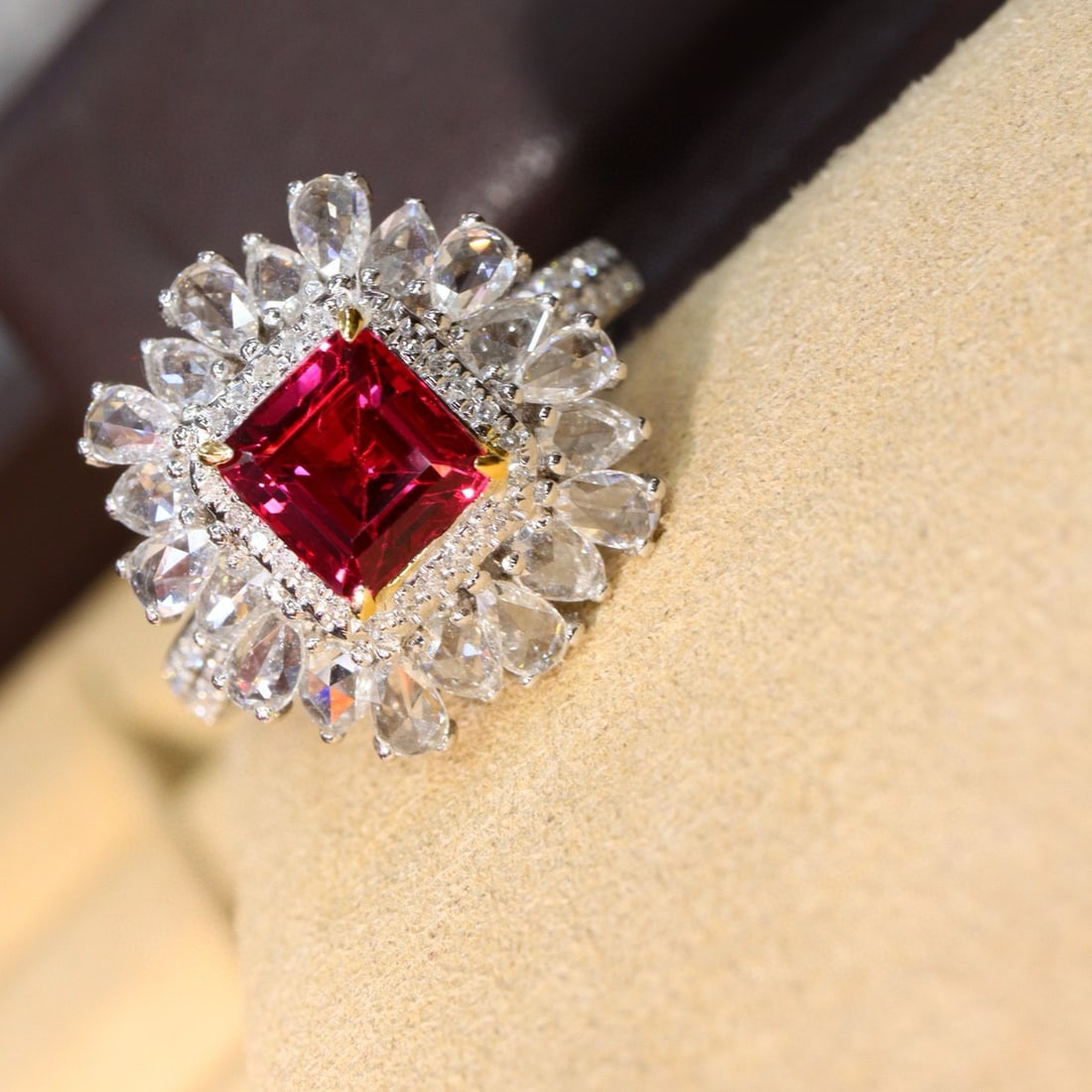 14k Gold 2.11 Ctw Natural Ruby & Diamond Ring - 3