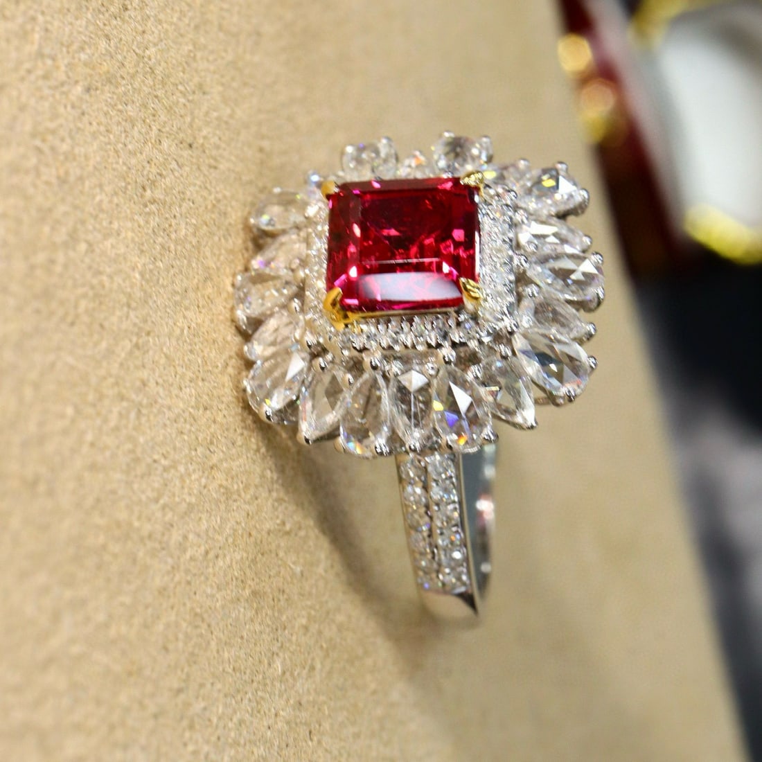 14k Gold 2.11 Ctw Natural Ruby & Diamond Ring - 4