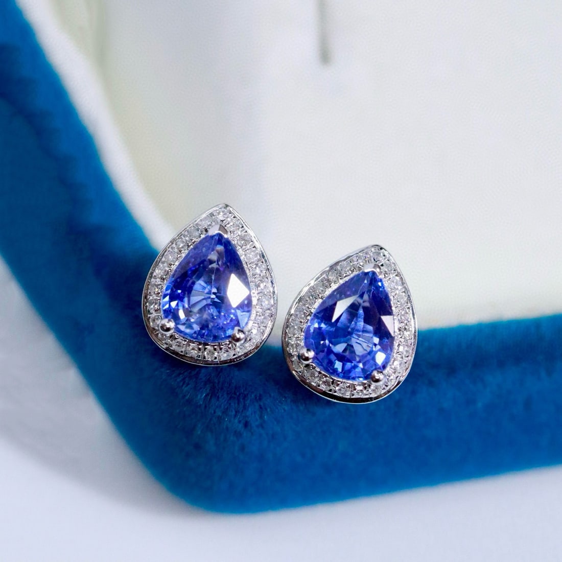 14k Gold 2.11 Ctw Natural Sapphire & Diamond Earrings - 3