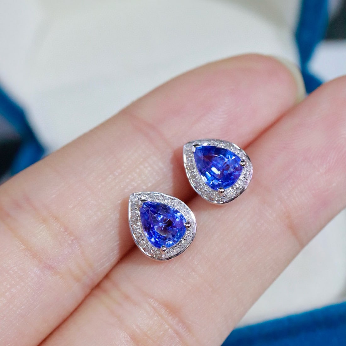 14k Gold 2.11 Ctw Natural Sapphire & Diamond Earrings - 4