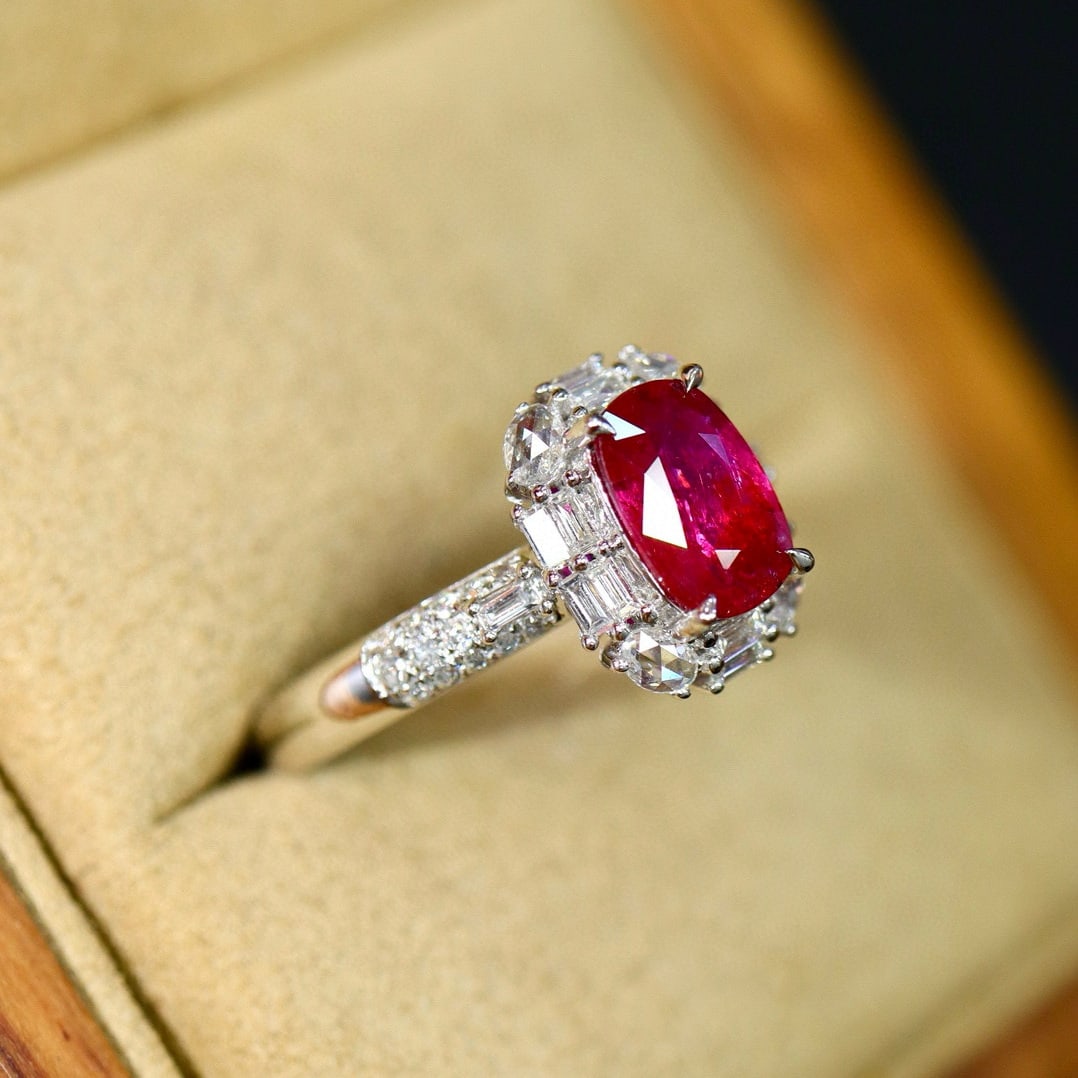 14k Gold 1.71 Ctw Natural Ruby & Diamond Ring - 2