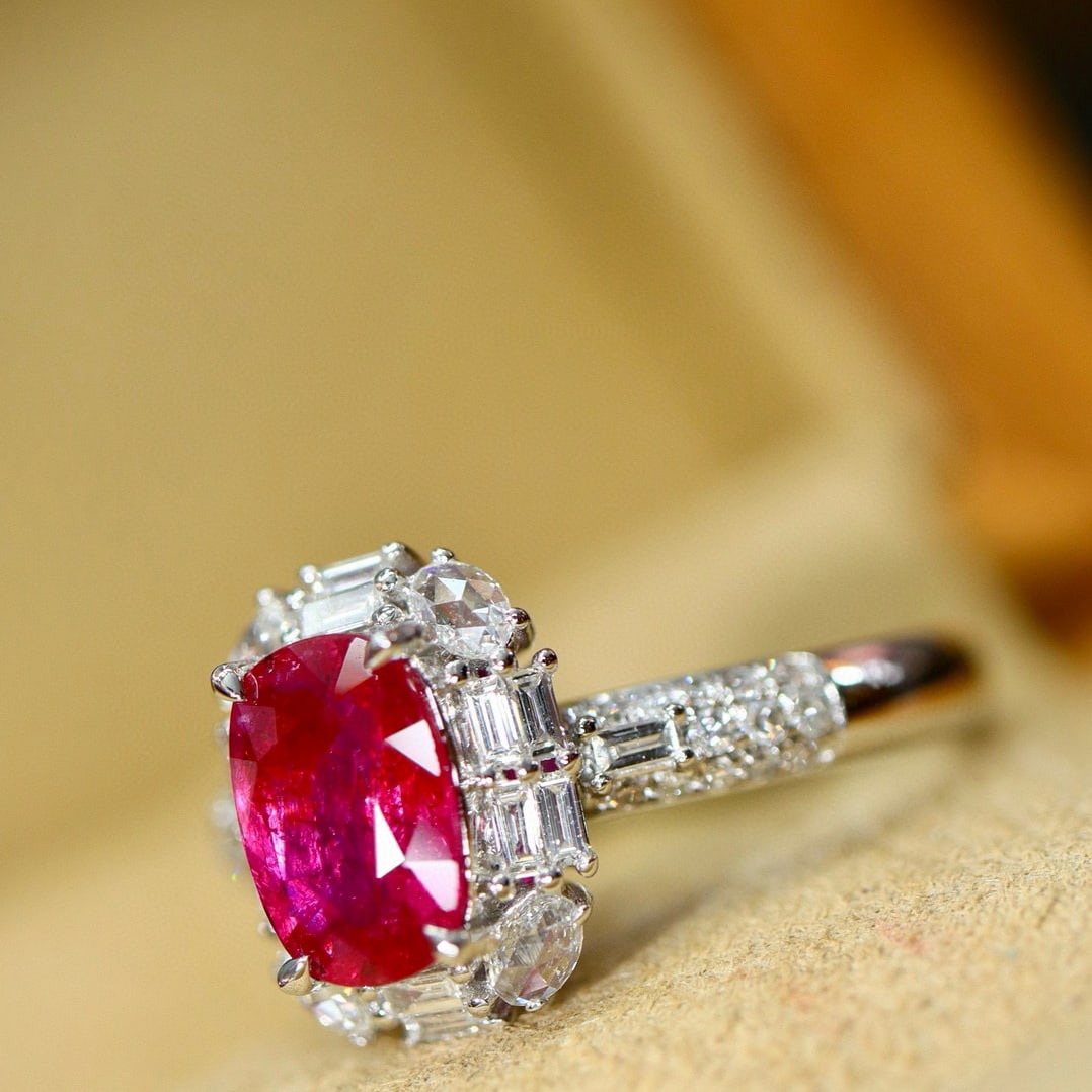 14k Gold 1.71 Ctw Natural Ruby & Diamond Ring - 3