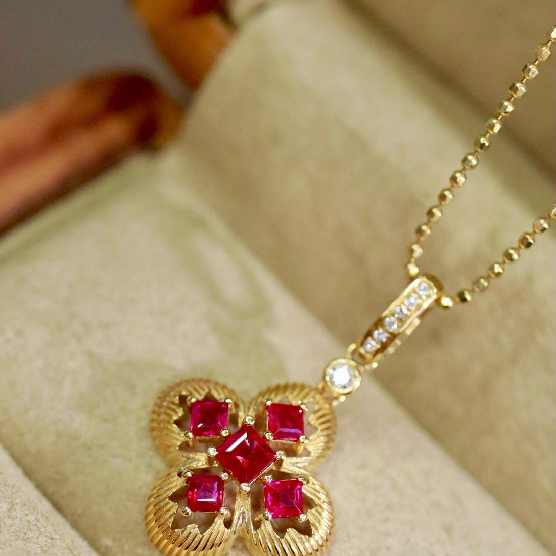 14k Gold 0.44 Ctw Natural Ruby & Diamond Pendant( Without Chain ): Ref:231029138 // gold content:14k gold // main gemstone:ruby // shape:princess // carat weight:0. 41ct // clarity grade:vs-si // color:red // treatment:natural // cut grade:g // // adjacent gemstone