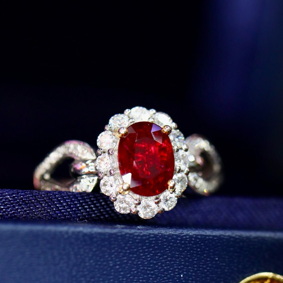 14k Gold 1.02 Ctw Natural Ruby & Diamond Ring: Ref:231029139 // gold content:14k gold // ring size:7. 25us // // main gemstone:ruby // shape:oval // carat weight:0. 90ct // clarity grade:vs-si // color:red // treatment:natural // cut grade:g //