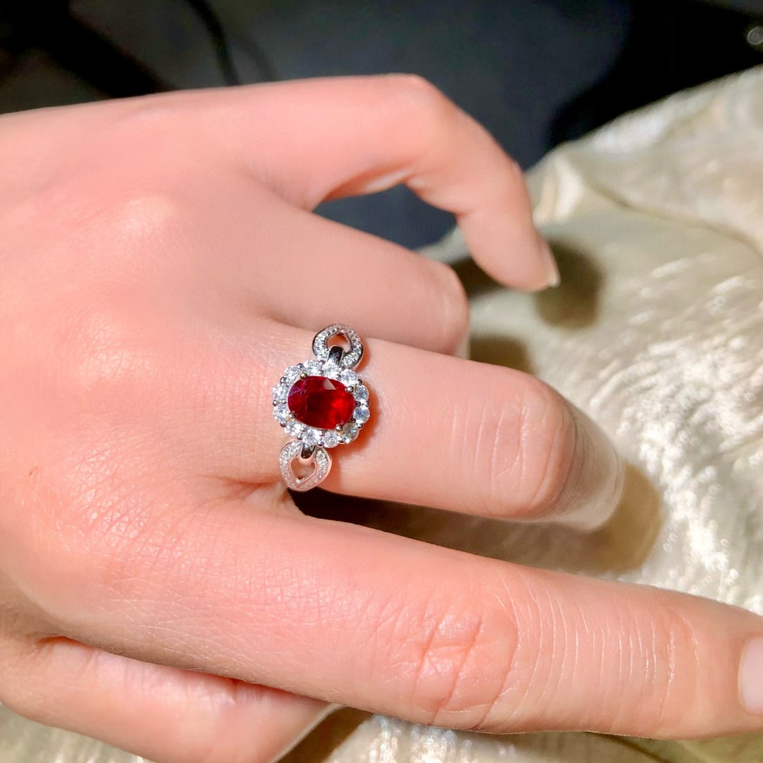 14k Gold 1.02 Ctw Natural Ruby & Diamond Ring - 4