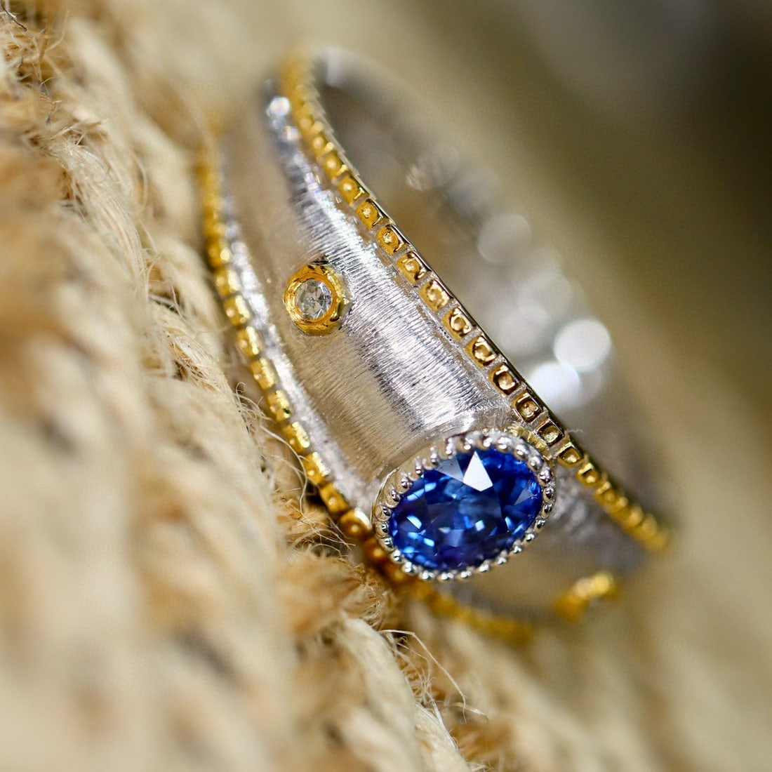 14k Gold 0.47 Ctw Natural Sapphire & Diamond Ring - 4