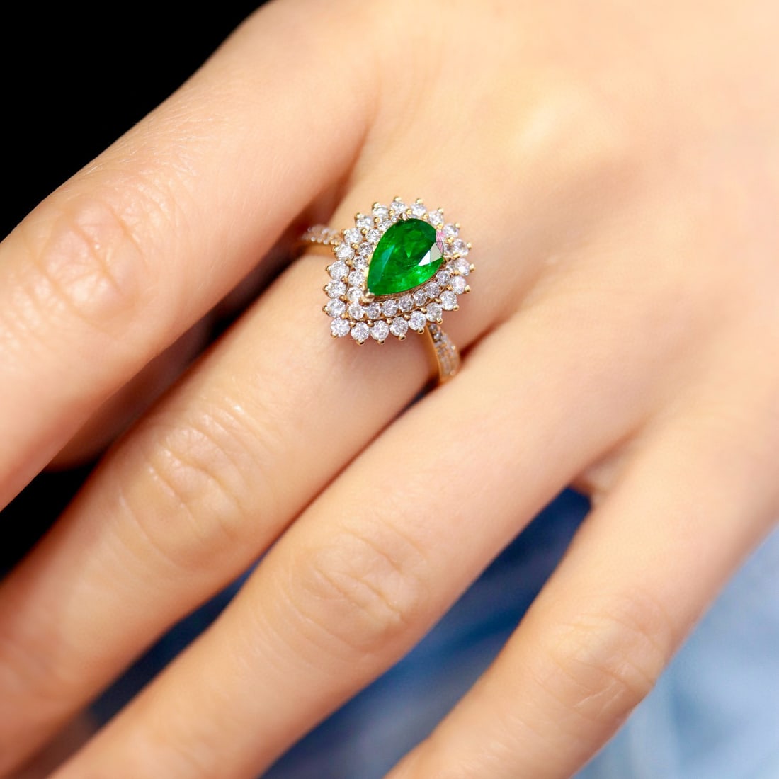 14k Gold 2.37 Ctw Natural Emerald & Diamond Ring - 2