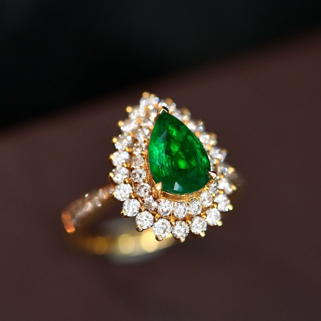 14k Gold 2.37 Ctw Natural Emerald & Diamond Ring - 4