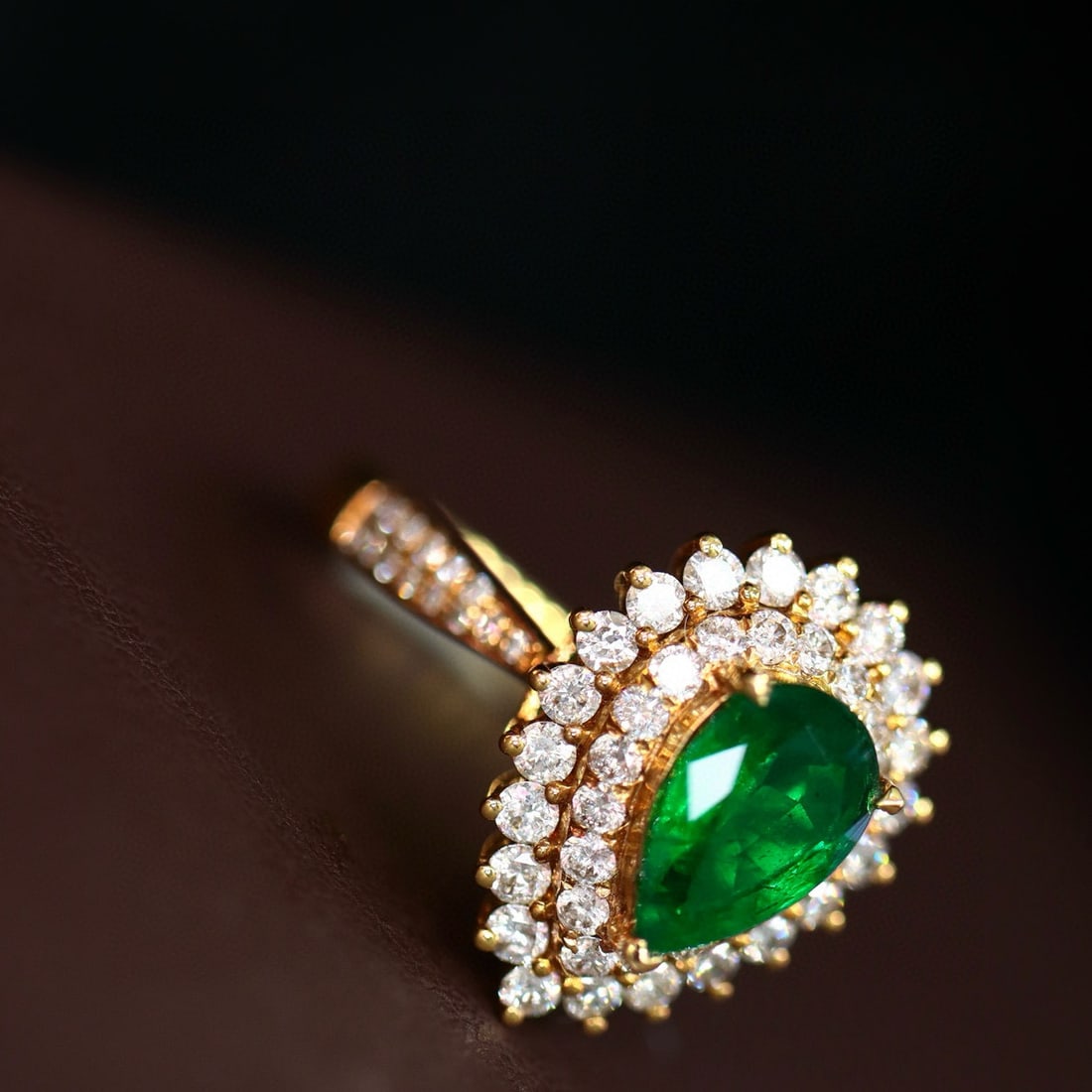 14k Gold 2.37 Ctw Natural Emerald & Diamond Ring - 6