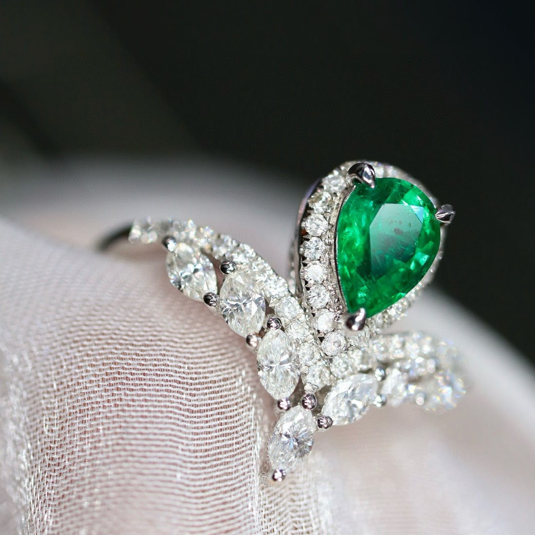 14k Gold 1.16 Ctw Natural Emerald & Diamond Ring - 4