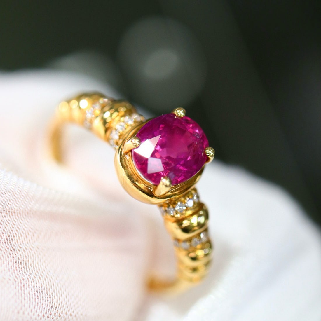 14k Gold 1.52 Ctw Natural Ruby & Diamond Ring - 2
