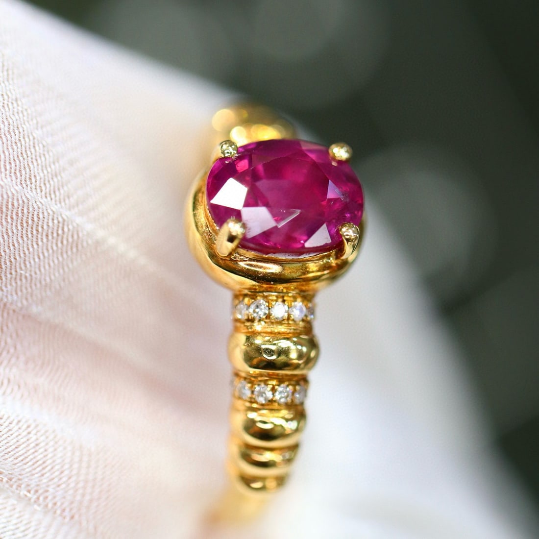 14k Gold 1.52 Ctw Natural Ruby & Diamond Ring - 4