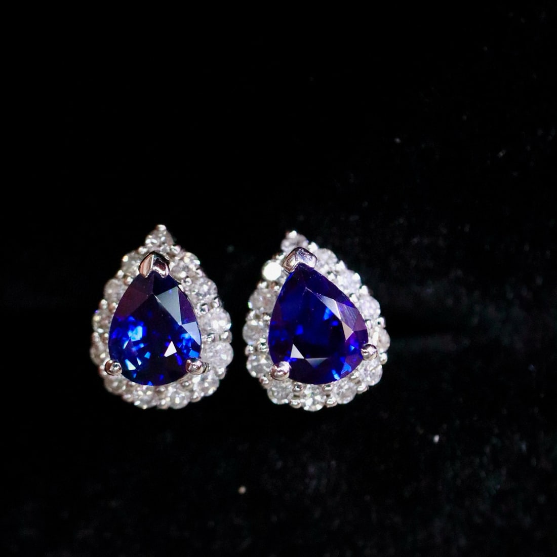 14k Gold 0.94 Ctw Natural Sapphire & Diamond Earrings - 3