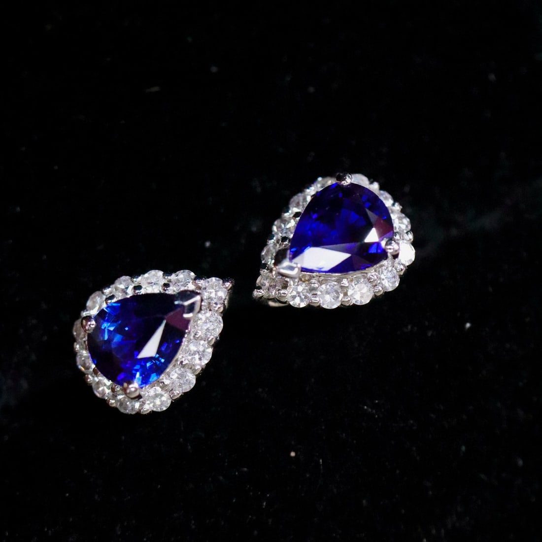 14k Gold 0.94 Ctw Natural Sapphire & Diamond Earrings - 4