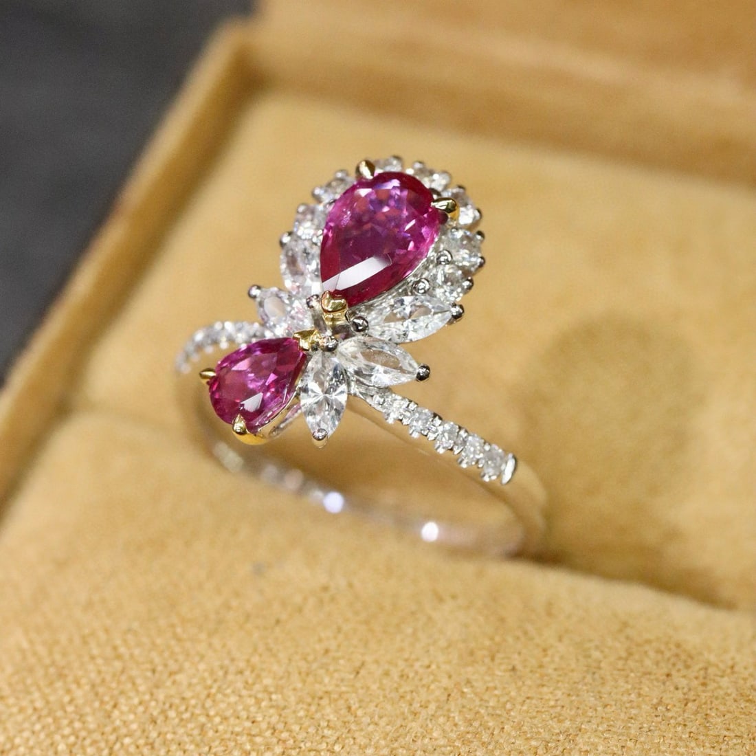 14k Gold 1.15 Ctw Natural Ruby & Diamond Ring - 3