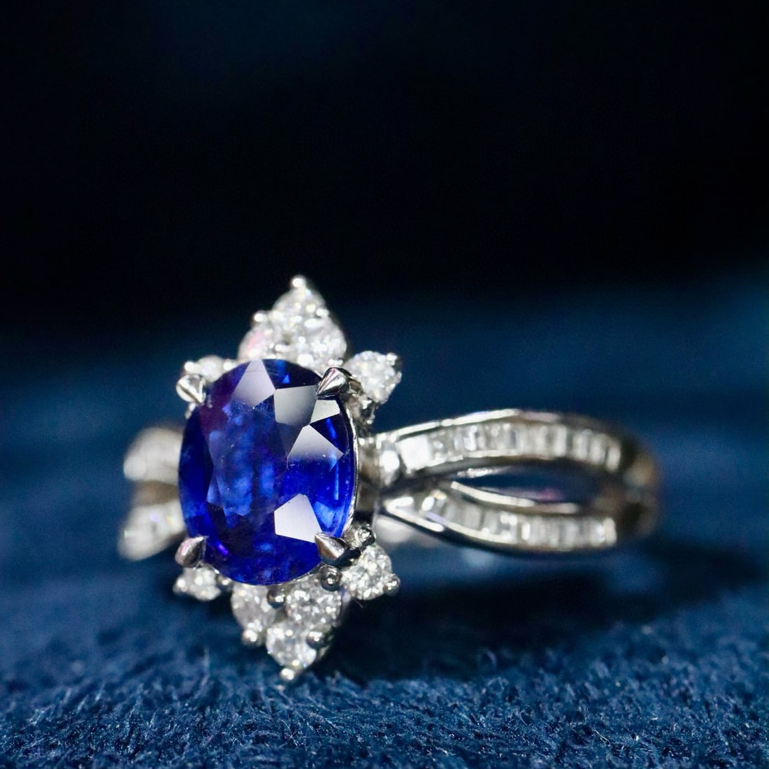 14k Gold 1.77 Ctw Natural Sapphire & Diamond Ring - 4