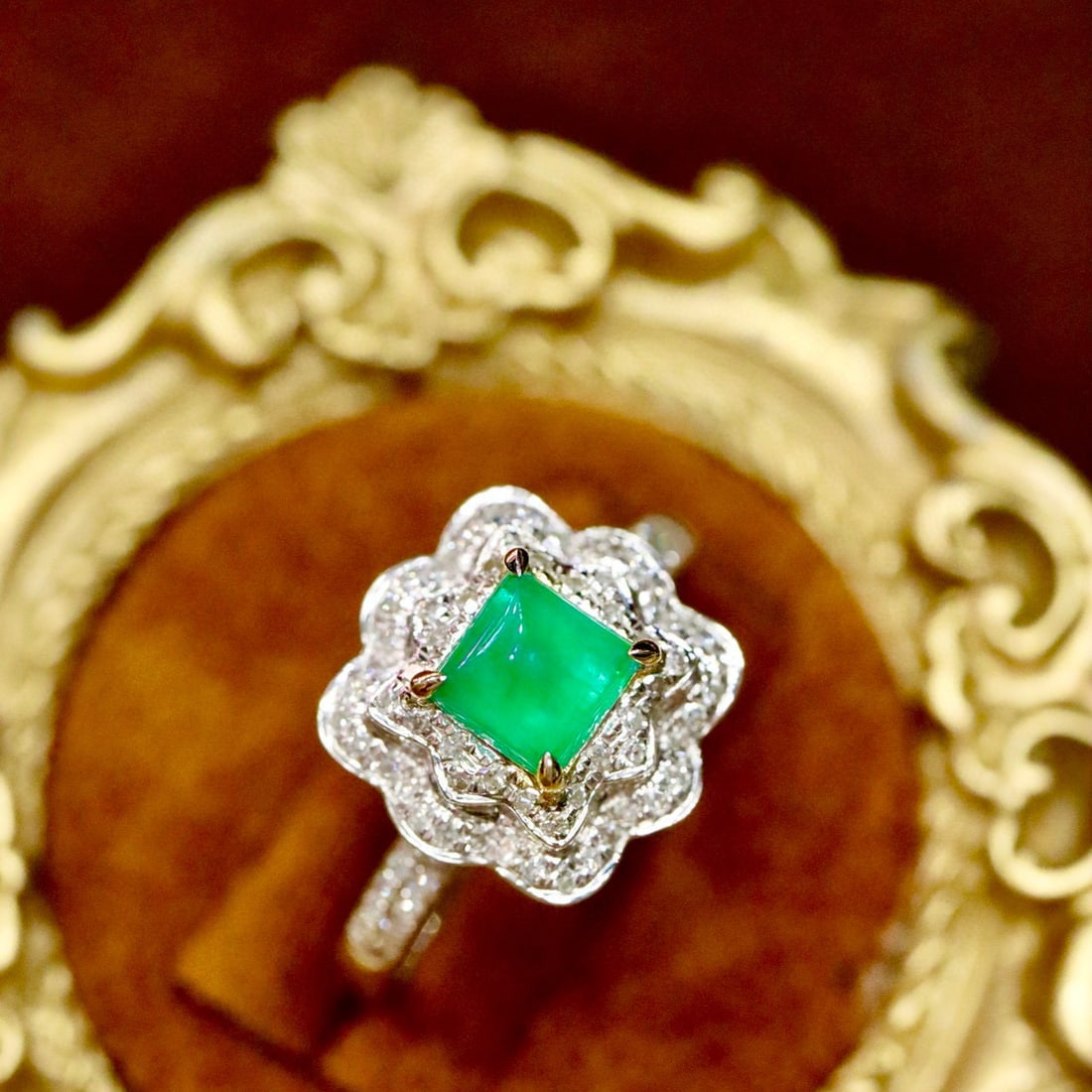 14k Gold 0.98 Ctw Natural Emerald & Diamond Ring - 2