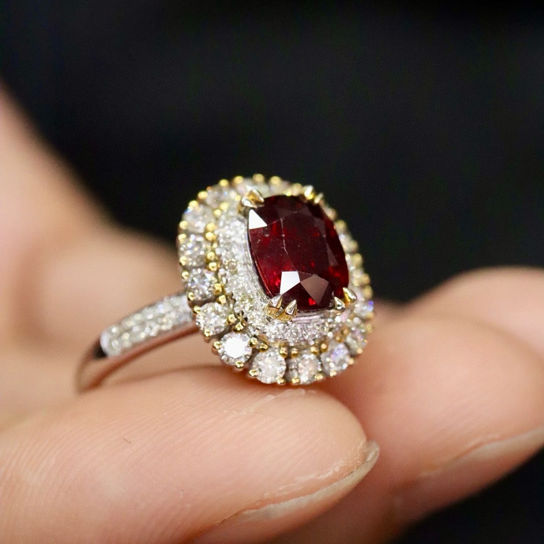14k Gold 2.34 Ctw Natural Ruby & Diamond Ring - 3
