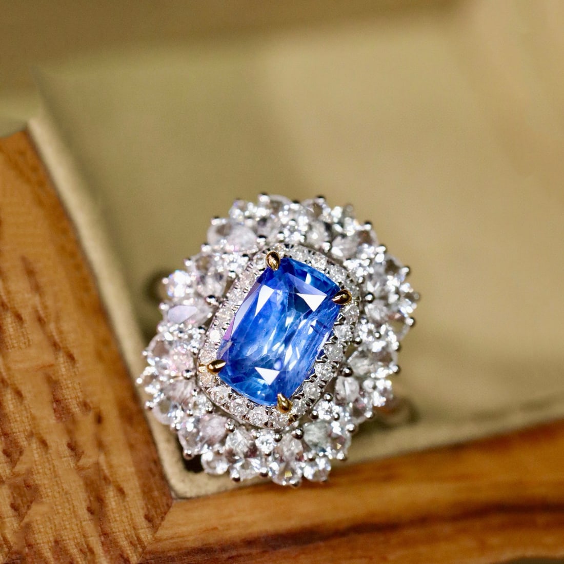 14k Gold 1.44 Ctw Natural Sapphire & Diamond Ring: Ref:231029176 // gold content:14k gold // ring size:7. 25us // // main gemstone:sapphire // shape:cushion // carat weight:1. 33ct // color:blue // treatment:natural // cut grade:g // // adjacent