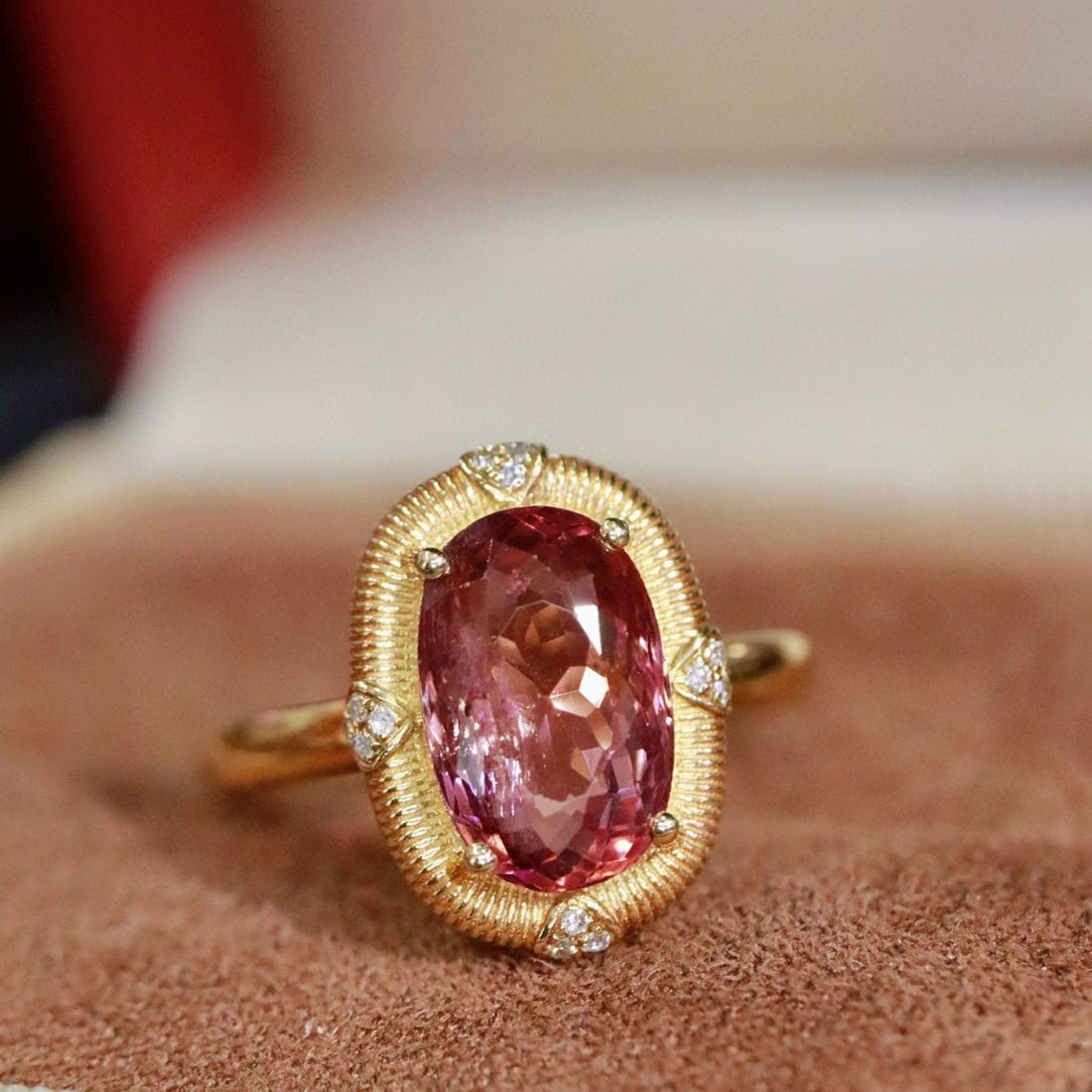 14k Gold 1.24 Ctw Natural Tourmaline & Diamond Ring: Ref:231029179 // gold content:14k gold // ring size:7. 25us // // main gemstone:tourmaline // shape:oval // carat weight:1. 18ct // color:red // treatment:natural // cut grade:g // // adjacent
