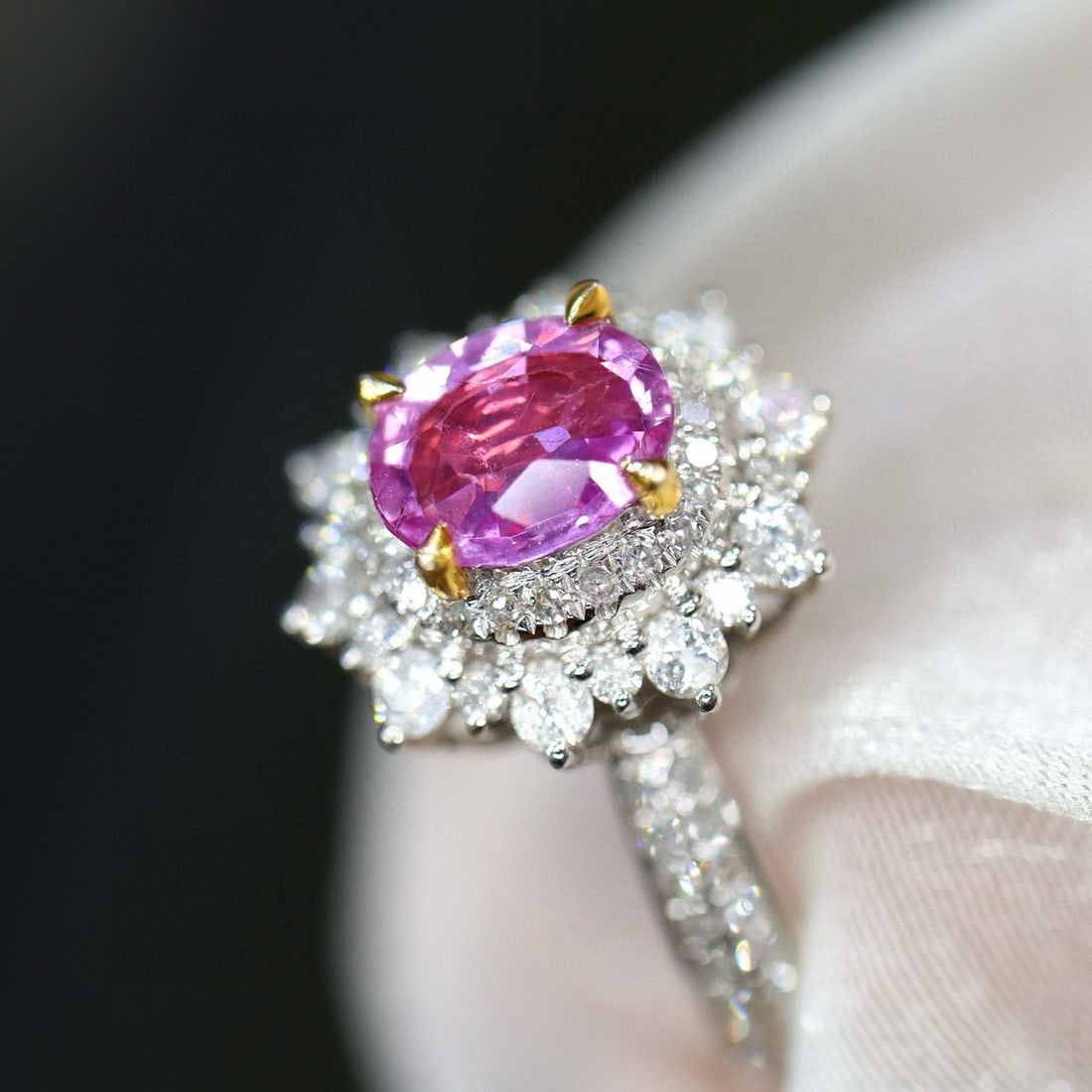 14k Gold 1.19 Ctw Natural Padparadscha Sapphire & Diamond Ring - 2