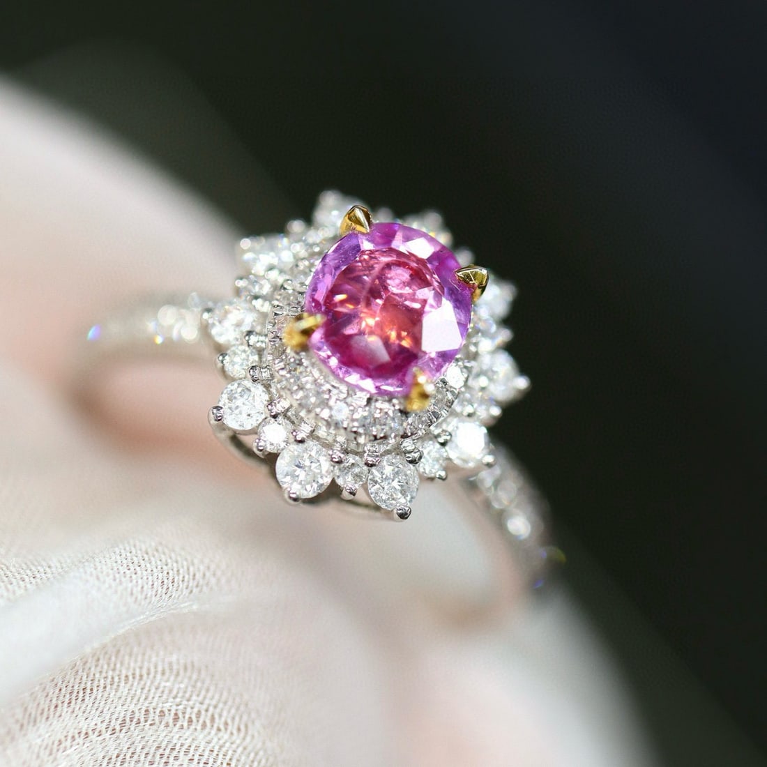 14k Gold 1.19 Ctw Natural Padparadscha Sapphire & Diamond Ring - 3