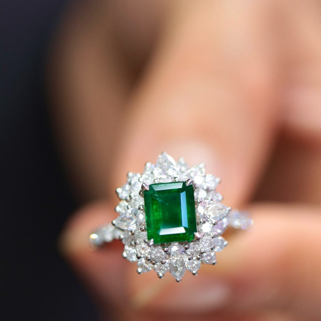 14k Gold 2.07 Ctw Natural Emerald & Diamond Ring: Ref:231029183 // gold content:14k gold // ring size:7. 25us // // main gemstone:emerald // shape:emerald // carat weight:1. 01ct // color:green // treatment:natural // cut grade:g // // adjacent