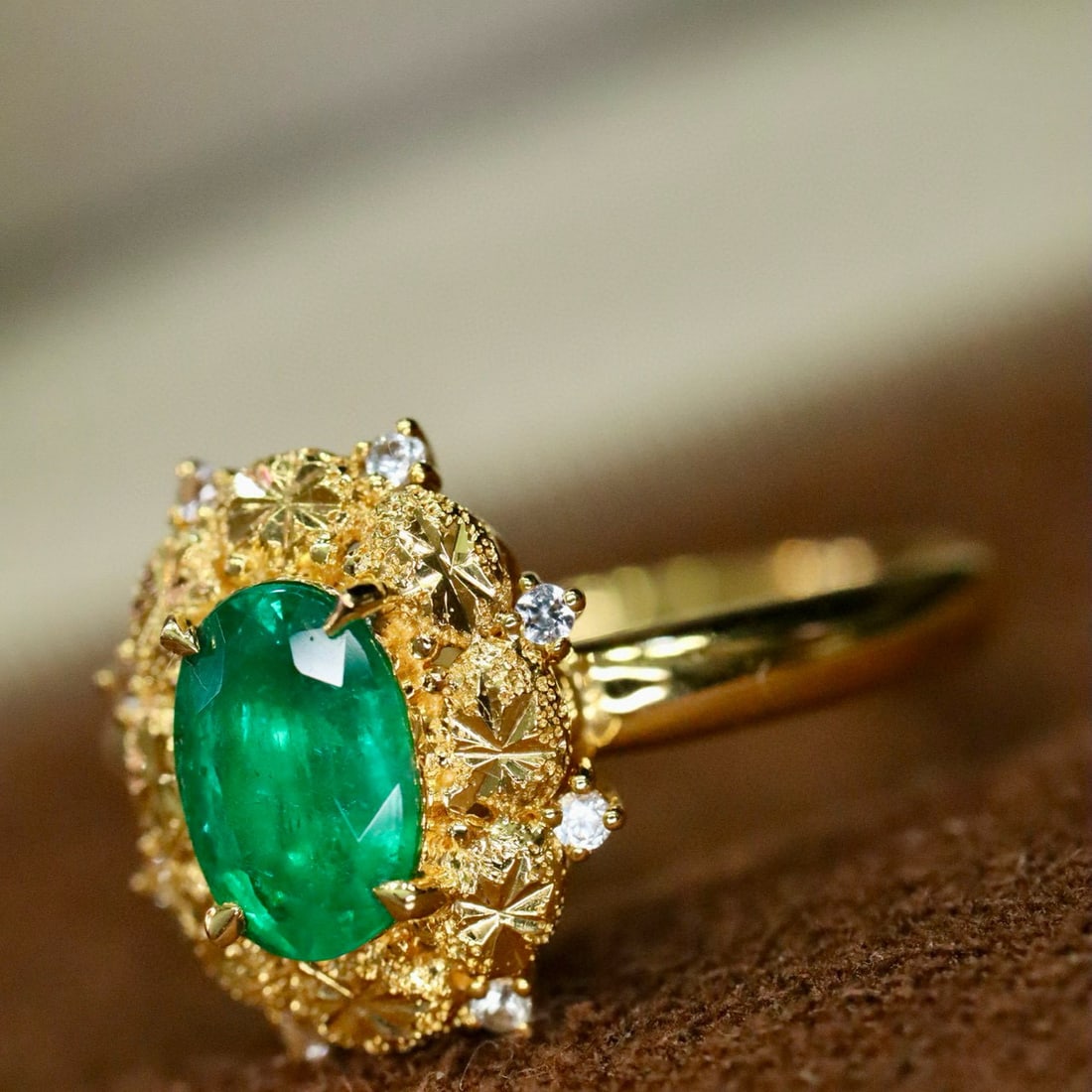 14k Gold 0.68 Ctw Natural Emerald & Diamond Ring - 3