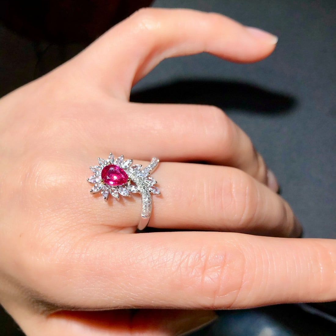 14k Gold 1.09 Ctw Natural Padparadscha Sapphire & Diamond Ring - 3