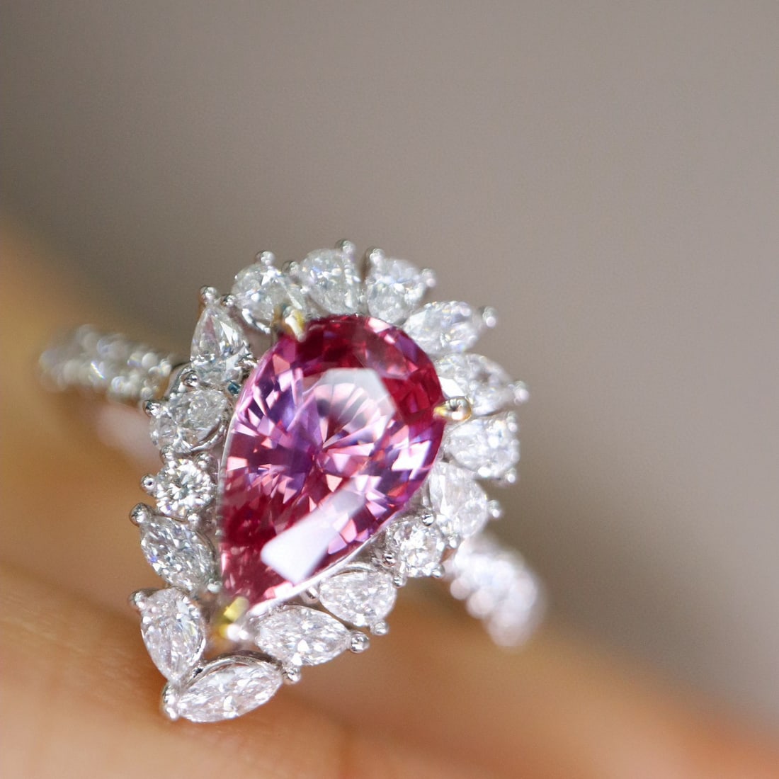 14k Gold 2.28 Ctw Natural Padparadscha Sapphire & Diamond Ring - 2