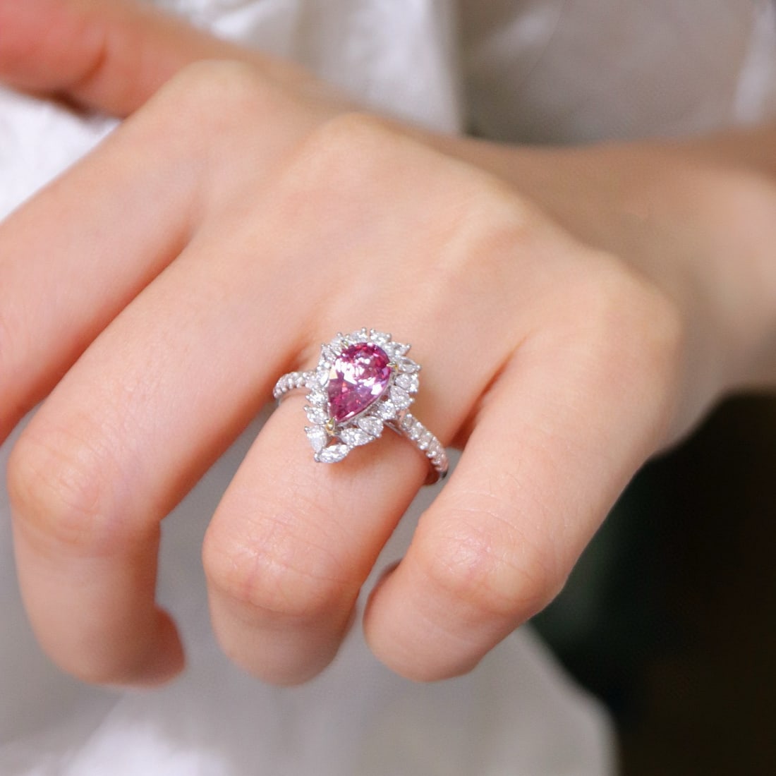 14k Gold 2.28 Ctw Natural Padparadscha Sapphire & Diamond Ring - 5