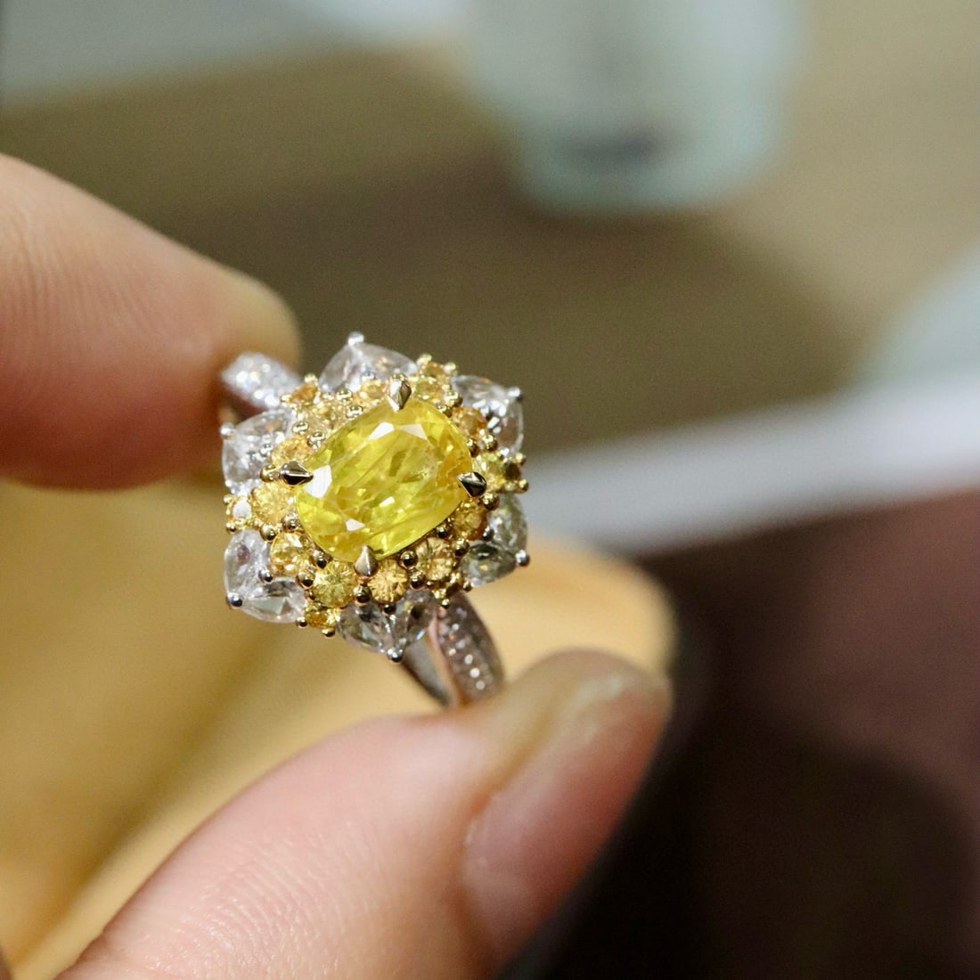 14k Gold 1.47 Ctw Natural Sapphire & Diamond Ring: Ref:231029204 // gold content:14k gold // ring size:7. 25us // // main gemstone:sapphire // shape:oval // carat weight:1. 4ct // color:yellow // treatment:natural // cut grade:g // // adjacent