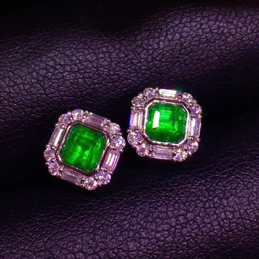 14k Gold 1 Ct Natural Emerald & Diamond Earrings - 5