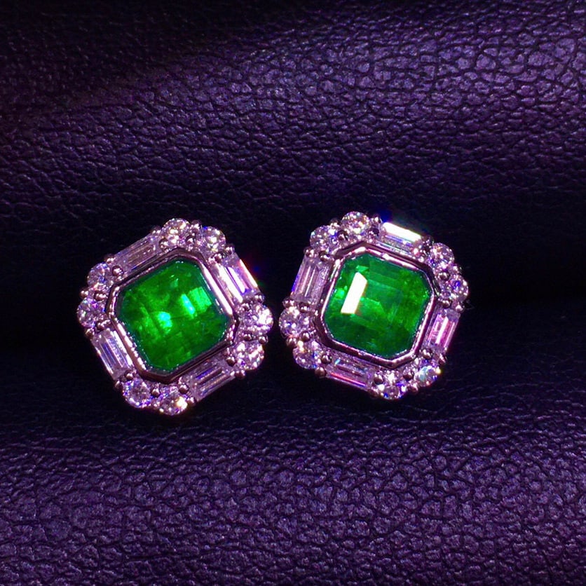 14k Gold 1 Ct Natural Emerald & Diamond Earrings - 6