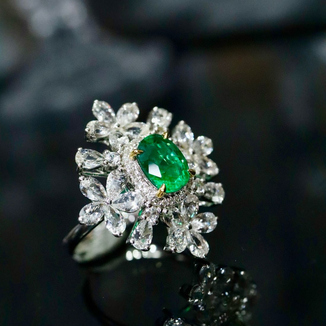14k Gold 1.96 Ctw Natural Emerald & Diamond Ring - 3