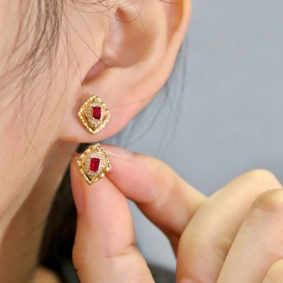 14k Gold 0.39 Ctw Natural Ruby & Diamond Earrings - 5
