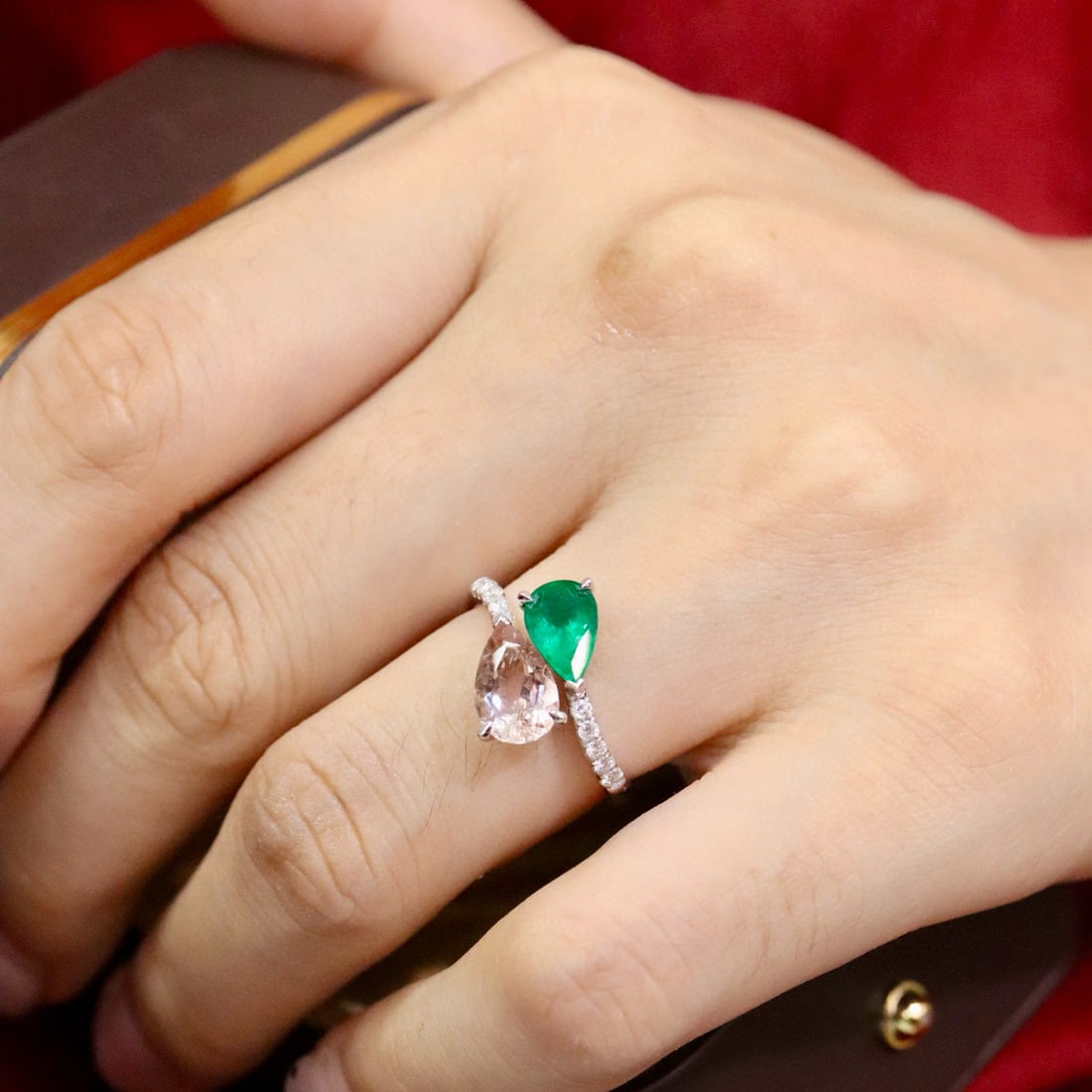 14k Gold 2.08 Ctw Natural Emerald & Morganite Ring - 6