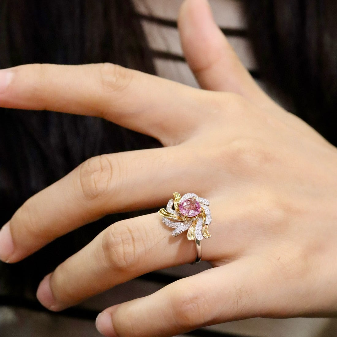 14k Gold 1.62 Ctw Natural Padparadscha Sapphire & Diamond Ring - 3