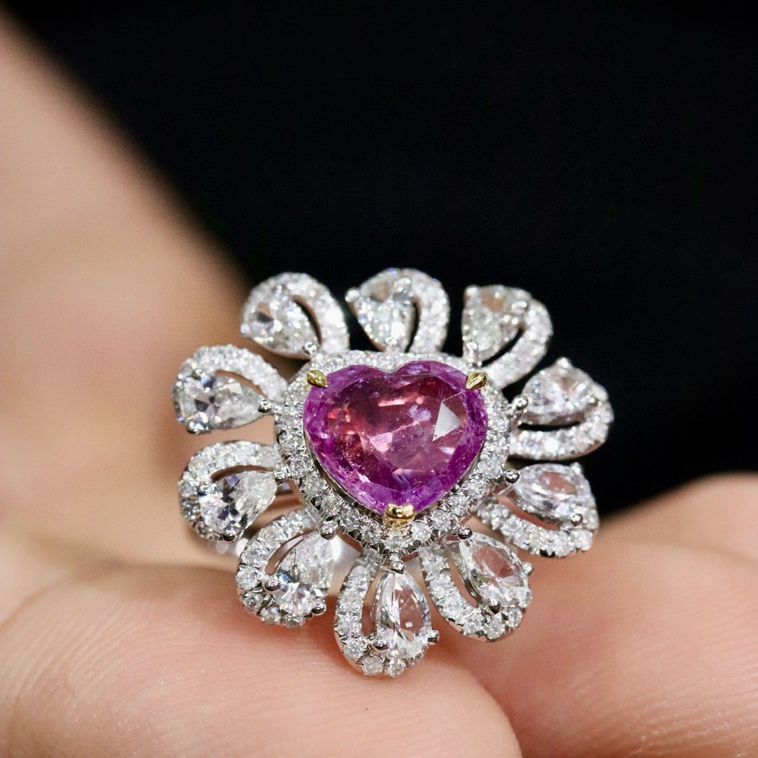 14k Gold 2.05 Ctw Natural Sapphire & Diamond Ring: Ref:231029220 // gold content:14k gold // ring size:7. 25us // // main gemstone:sapphire // shape:heart // carat weight:1. 97ct // color:purple // treatment:natural // cut grade:g // // adjacent
