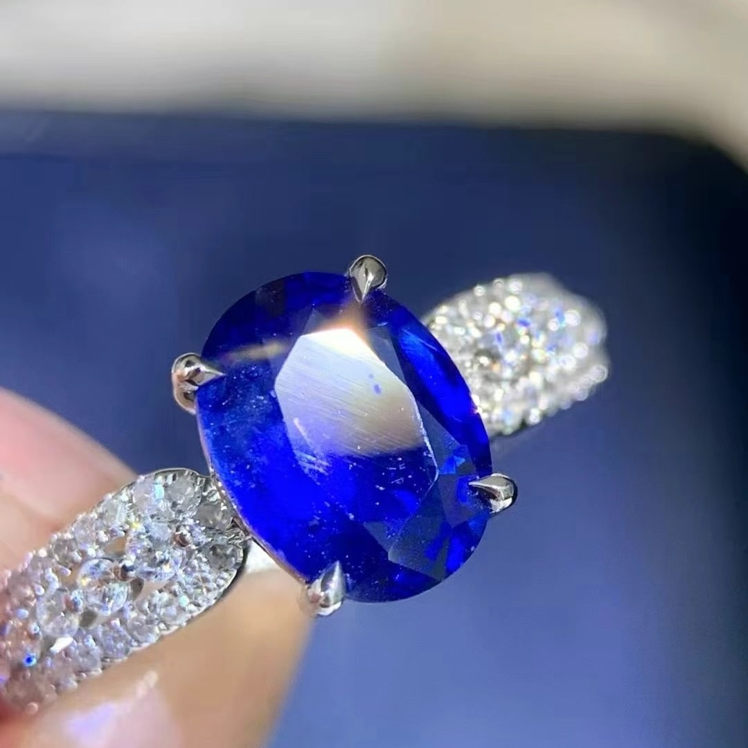 14k Gold 1.97 Ctw Natural Sapphire & Diamond Ring: Ref:231029228 // gold content:14k gold // ring size:7. 25us // // main gemstone:sapphire // shape:oval // carat weight:1. 76ct // color:blue // treatment:natural // cut grade:g // // adjacent