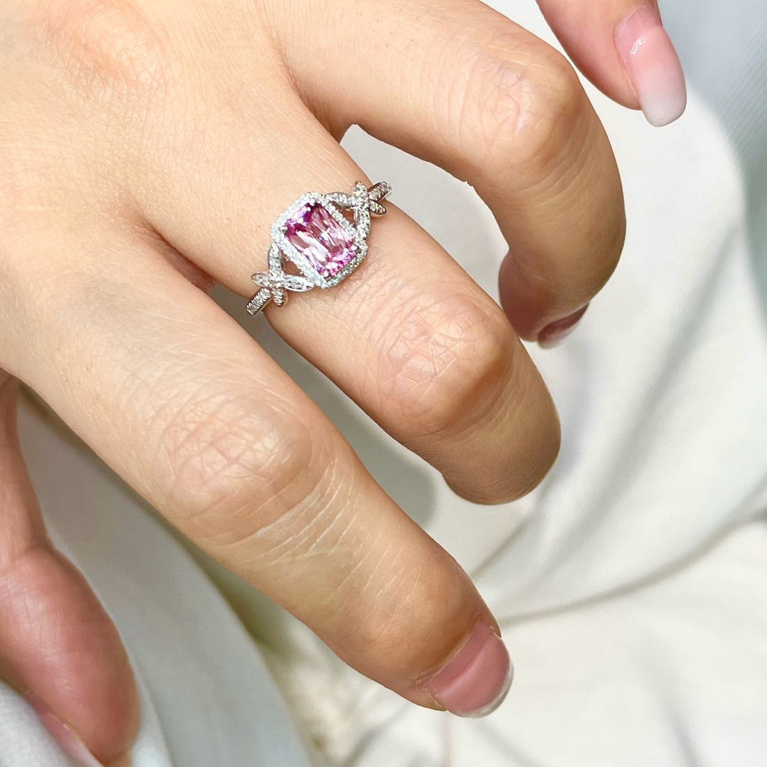 14k Gold 1.13 Ct Natural Padparadscha Sapphire & Diamond Ring - 5