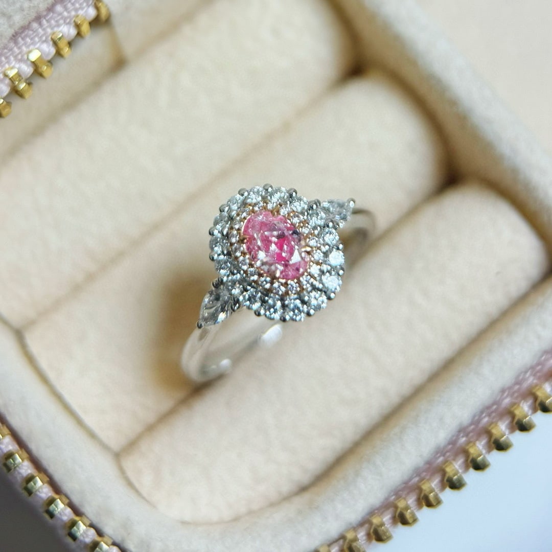 14k Gold 0.89 Ctw Natural Pink Diamond & Diamond Ring: Ref:231029255 // gold content:14k gold // ring size:7. 25us // // main gemstone:pink diamond // shape:oval // carat weight:0. 43ct // color:pink // treatment:natural // cut grade:g // // adjacent