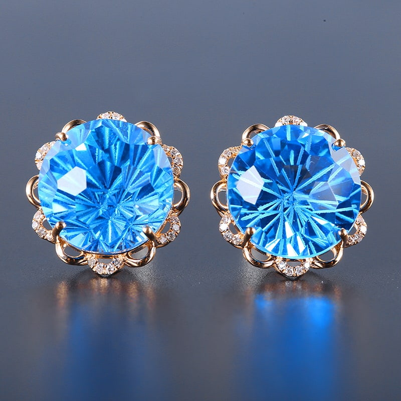 14k Gold 20.72 Ct Natural Topaz & Diamond Earrings: Ref:231030029 // gold content:14k gold // main gemstone:topaz // shape:round // carat weight:20. 72ct // color:blue // treatment:natural // cut grade:g // // adjacent gemstone 2 : diamond //